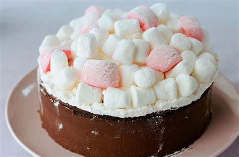 how to make marshmallow cake.